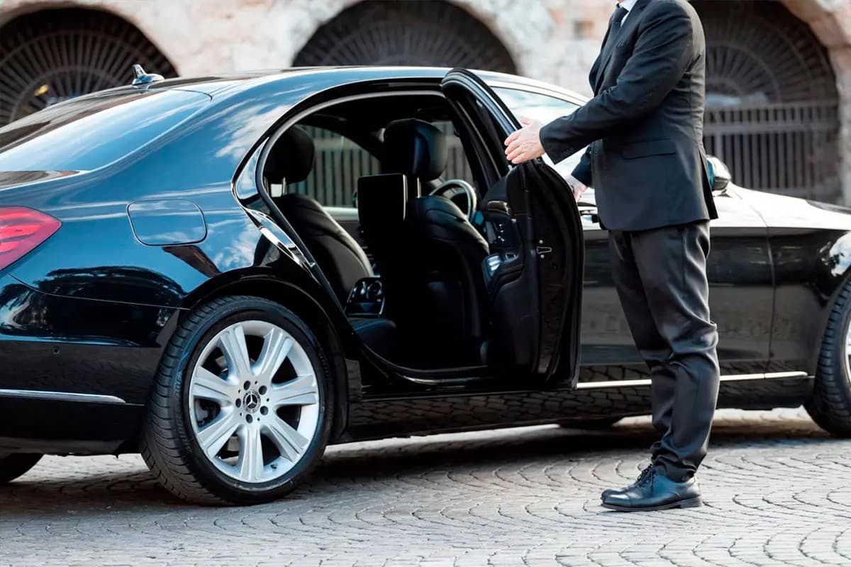Executive taxi service
